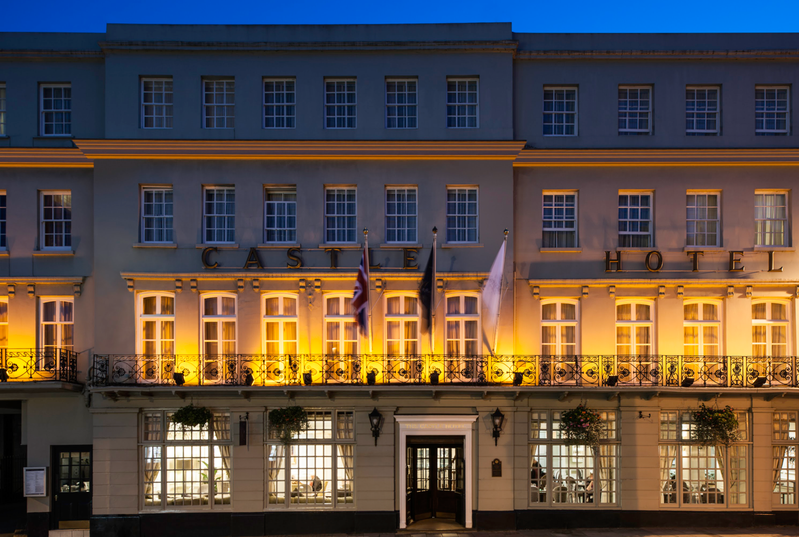 Sutton Hotel Collection to refurbish The Castle Hotel Windsor